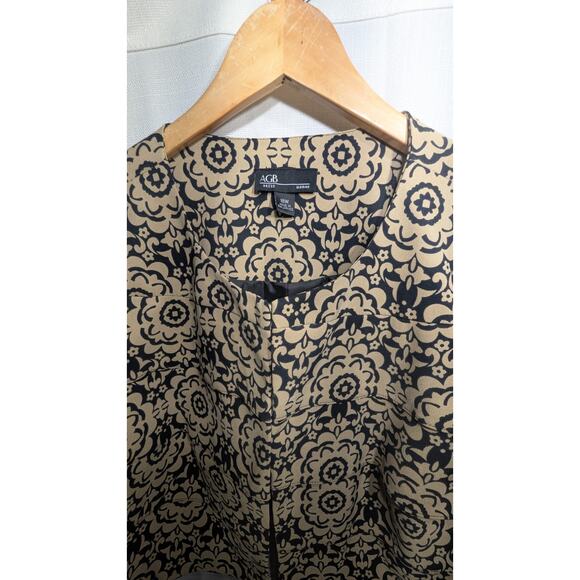 AGB Women's Tiered Black Beige Floral Brocade Bolero Jacket Cardigan 18W - Picture 4 of 6